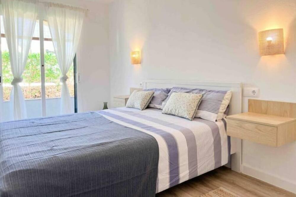Photo of Bedroom in Cala en Blanes