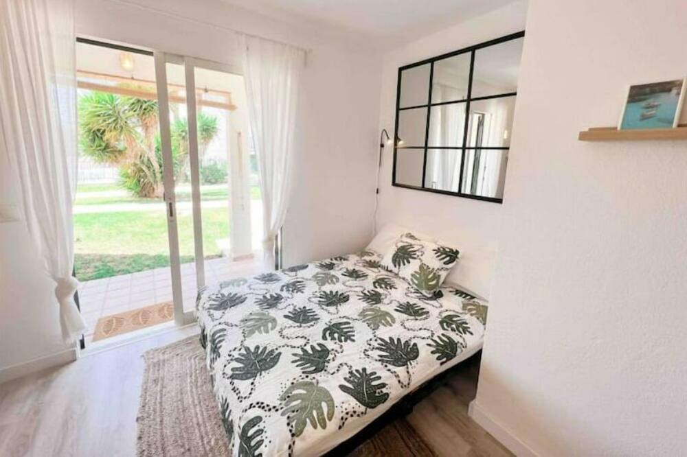Photo of Bedroom in Cala en Blanes