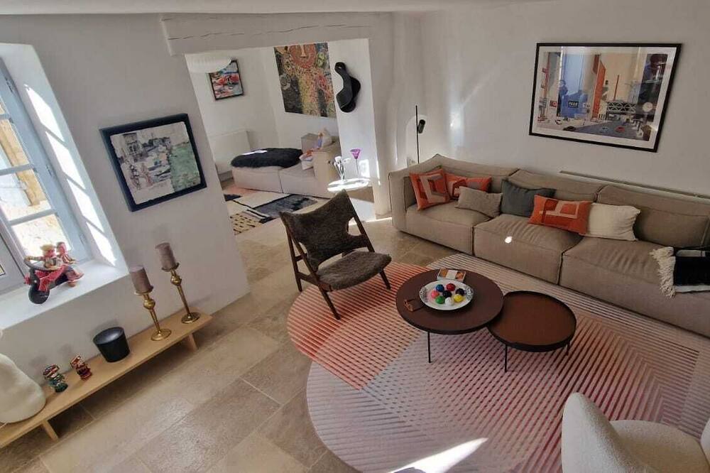 Photo of Livingroom in Arpaillargues-et-Aureillac