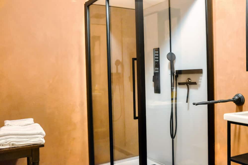 Photo of Bathroom in Poligny