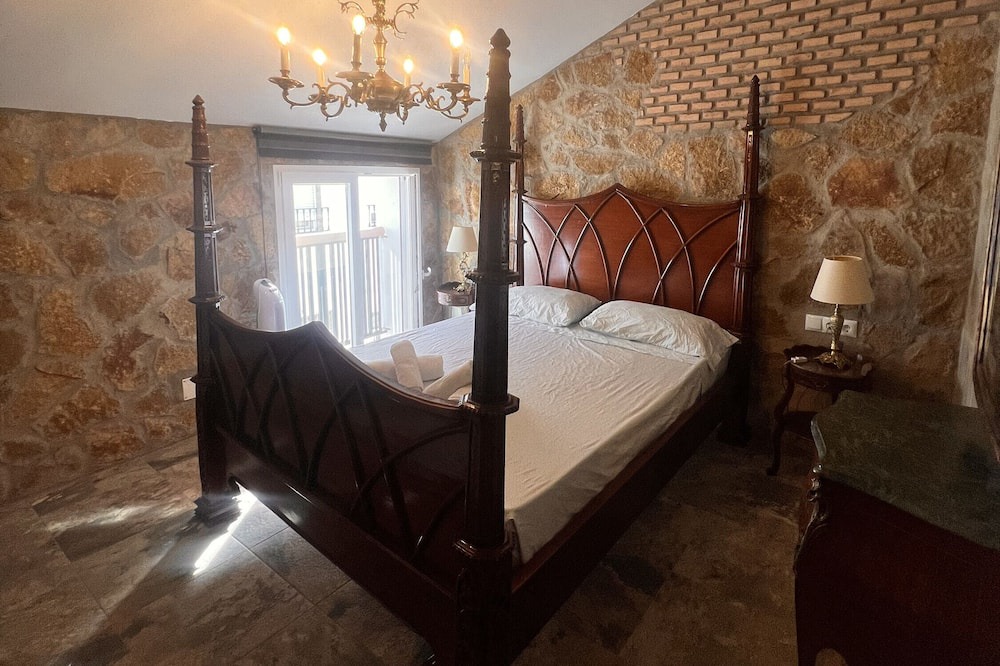 Photo of Bedroom in El Real de la Jara