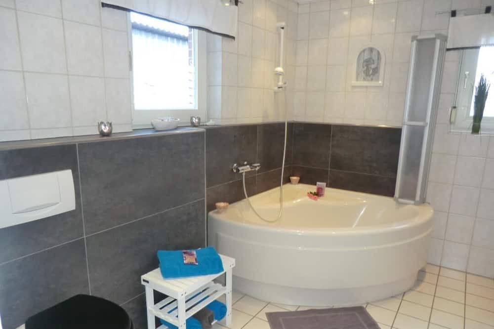 Photo of Bathroom in Groven