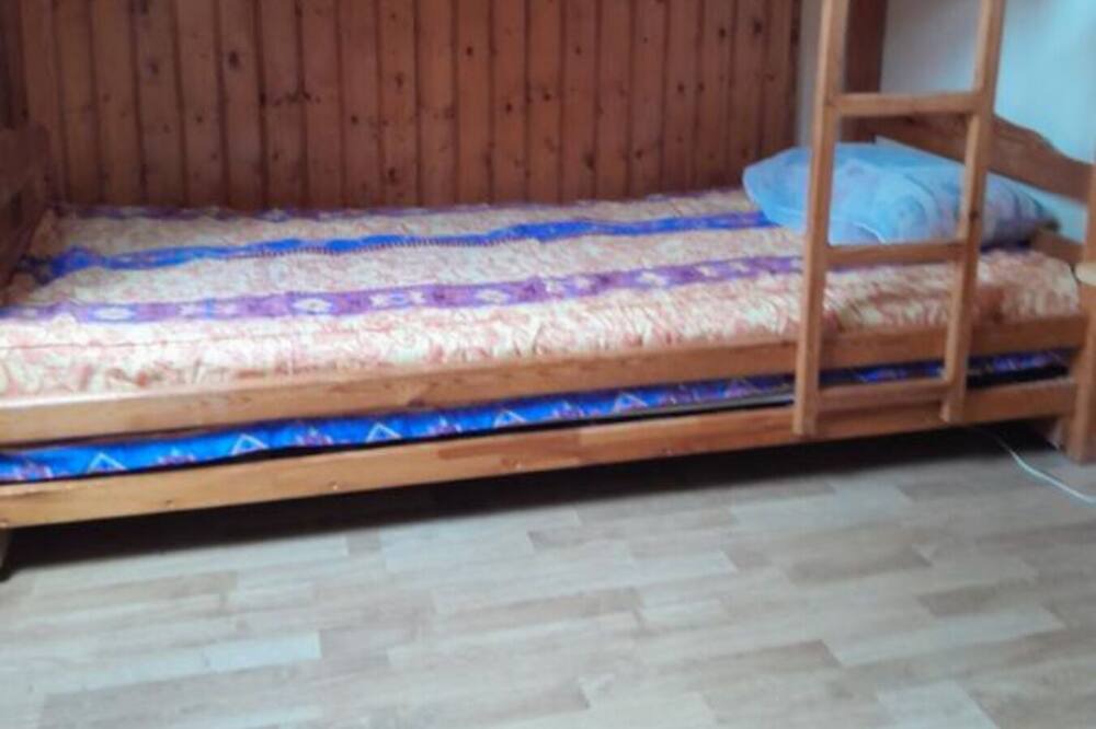 Photo of Bedroom in Genos
