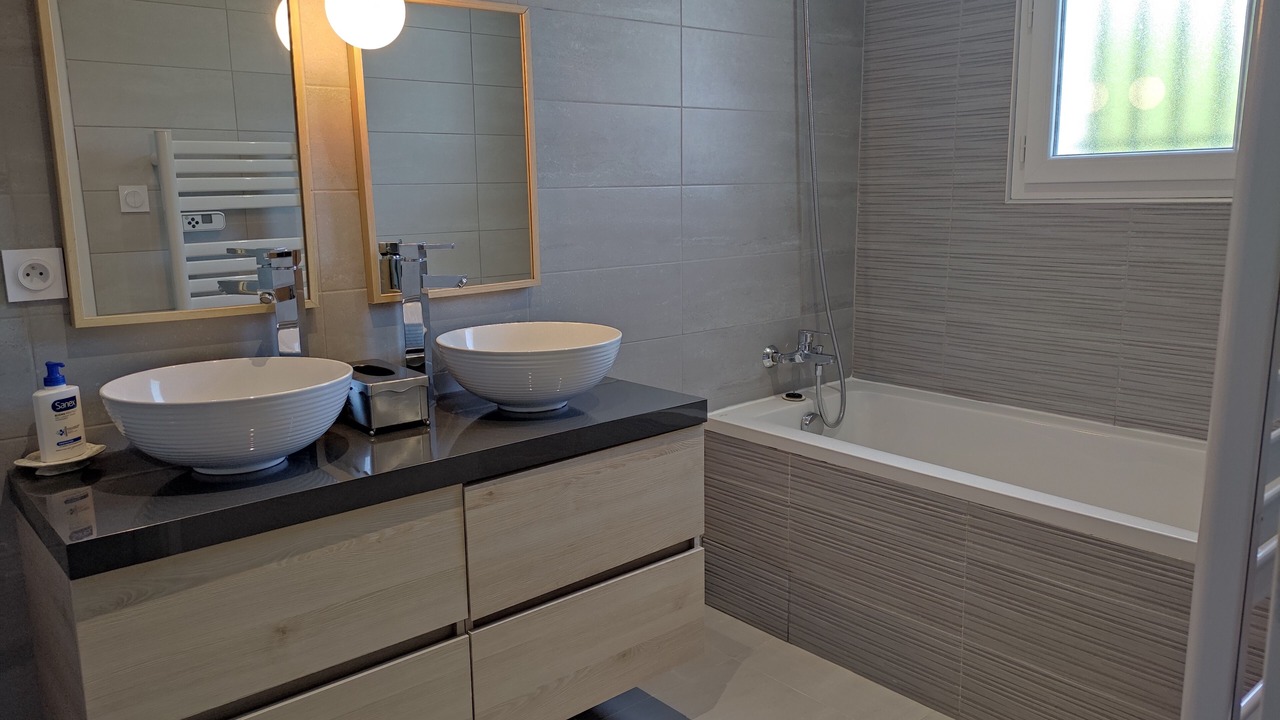 Photo of Bathroom in Euzet-les-Bains