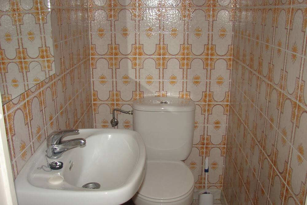 Photo of Bathroom in Nerja City Centre