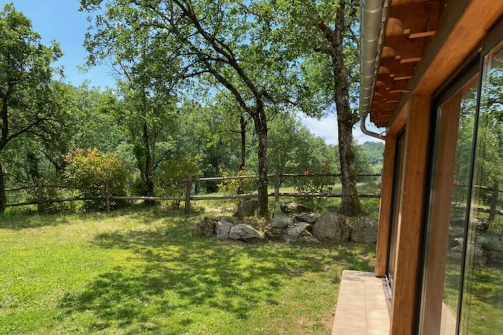 Photo of Outdoor in Connac