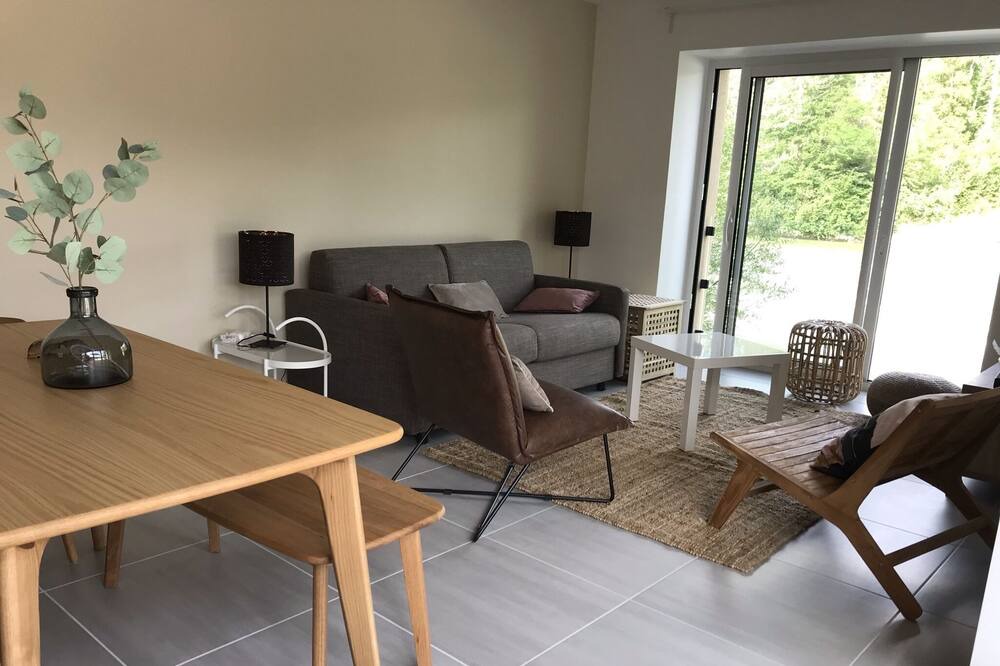 Photo of Livingroom in Pont-de-Poitte