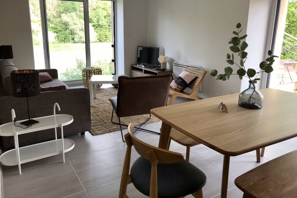 Photo of Livingroom in Pont-de-Poitte