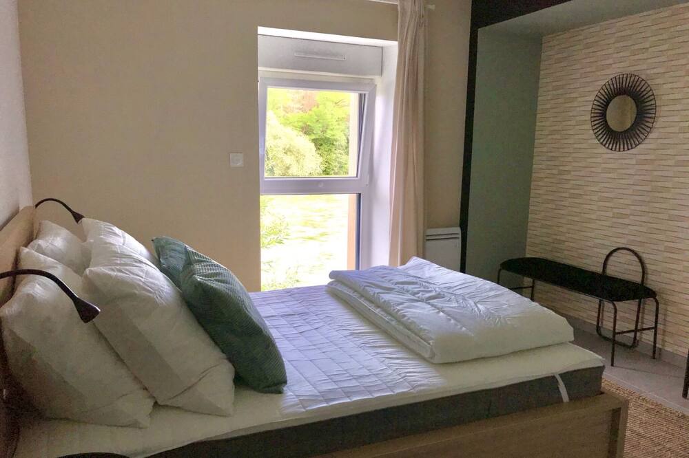 Photo of Bedroom in Pont-de-Poitte