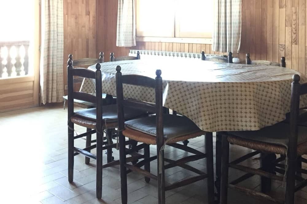 Photo of Kitchen in Nancy-sur-Cluses