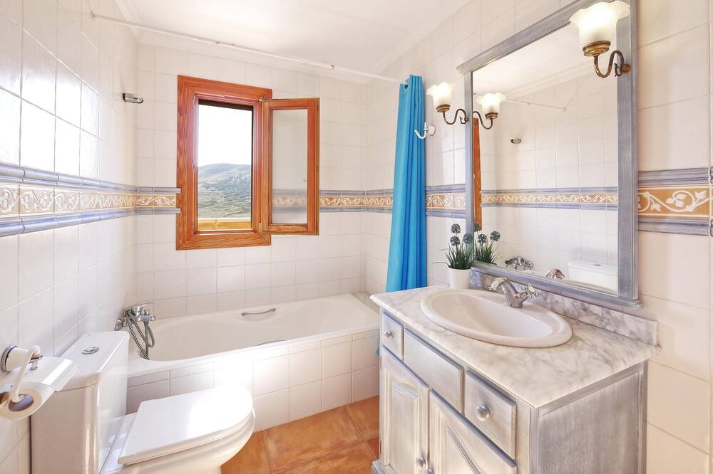 Photo of Bathroom in Cala Mesquida