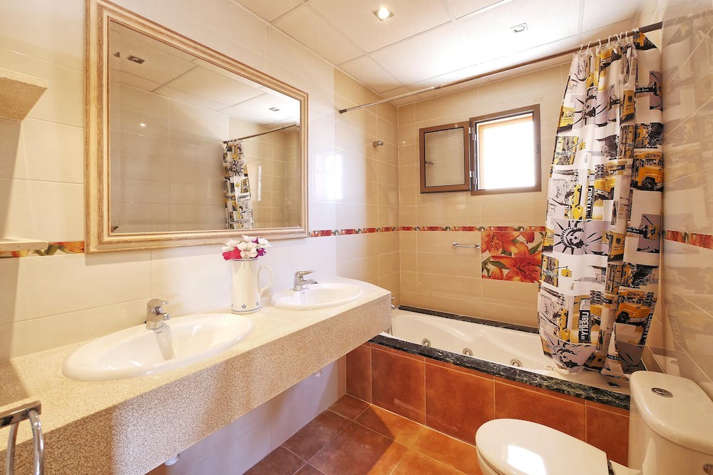 Photo of Bathroom in Cala Mesquida