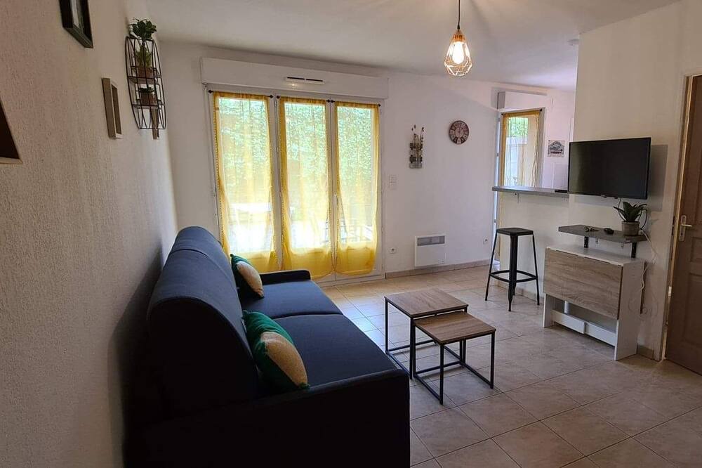Photo of Livingroom in Millenaire