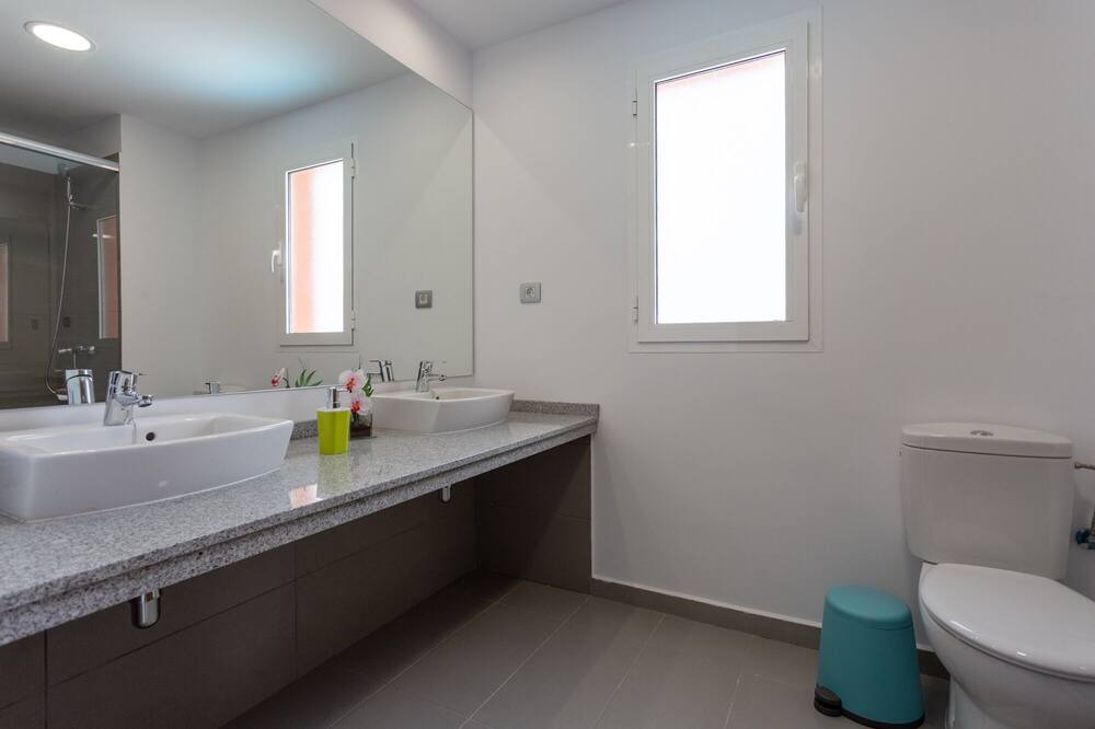 Photo of Bathroom in Puerto del Rosario
