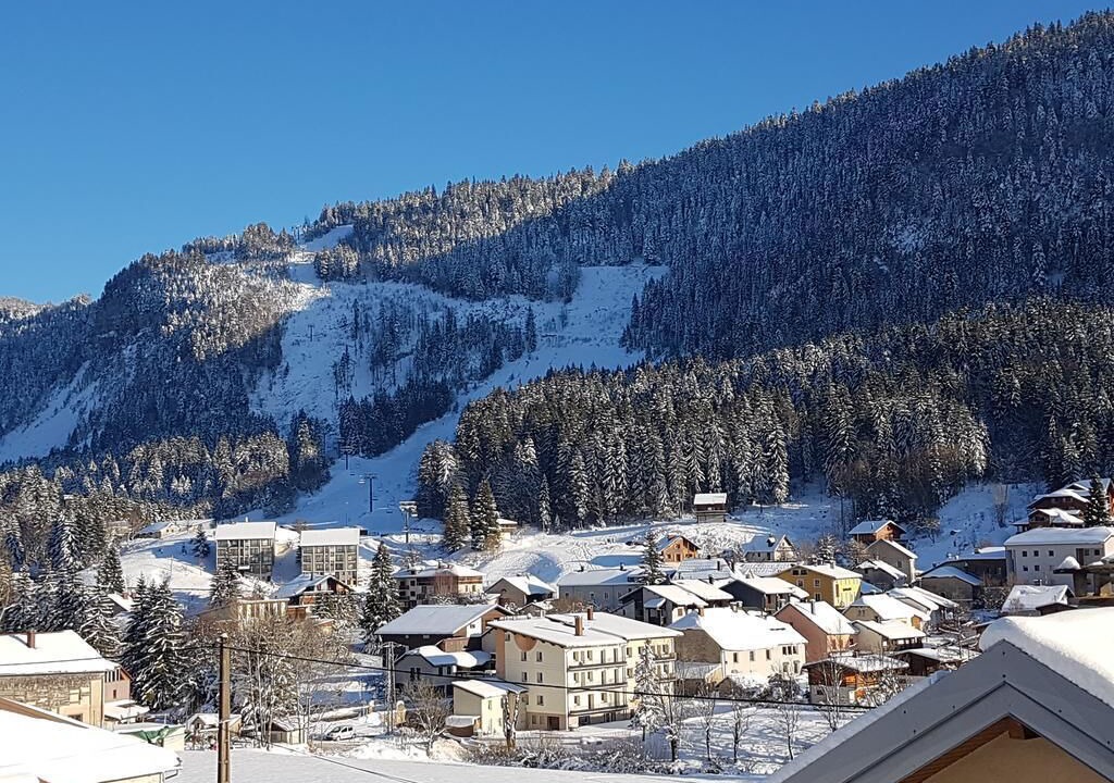 Photo of Others in Mijoux