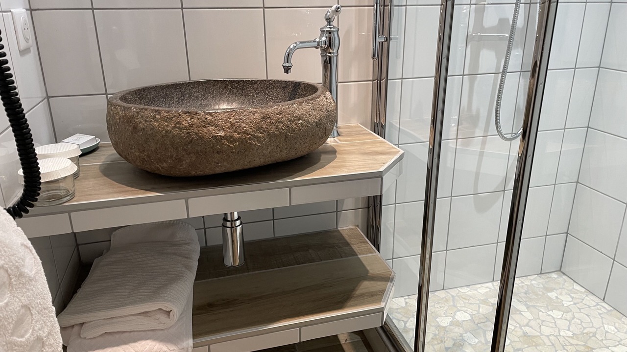 Photo of Bathroom in Cauterets