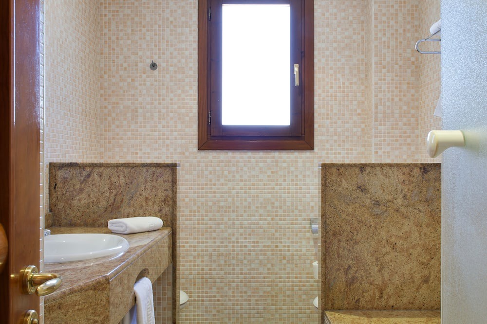 Photo of Bathroom in Nuevalos