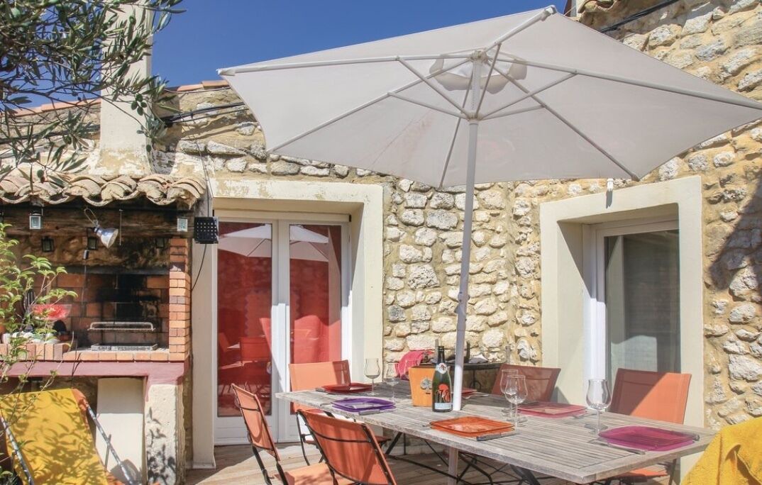 Photo of Outdoor in La Garde-Adhemar