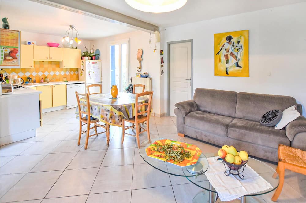 Photo of Bedroom in Montfavet
