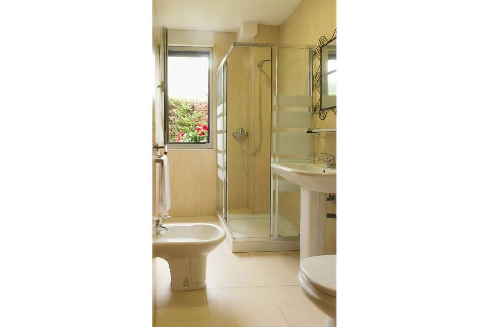 Photo of Bathroom in Liencres