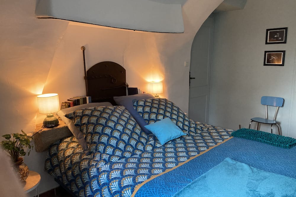 Photo of Bedroom in Chandolas