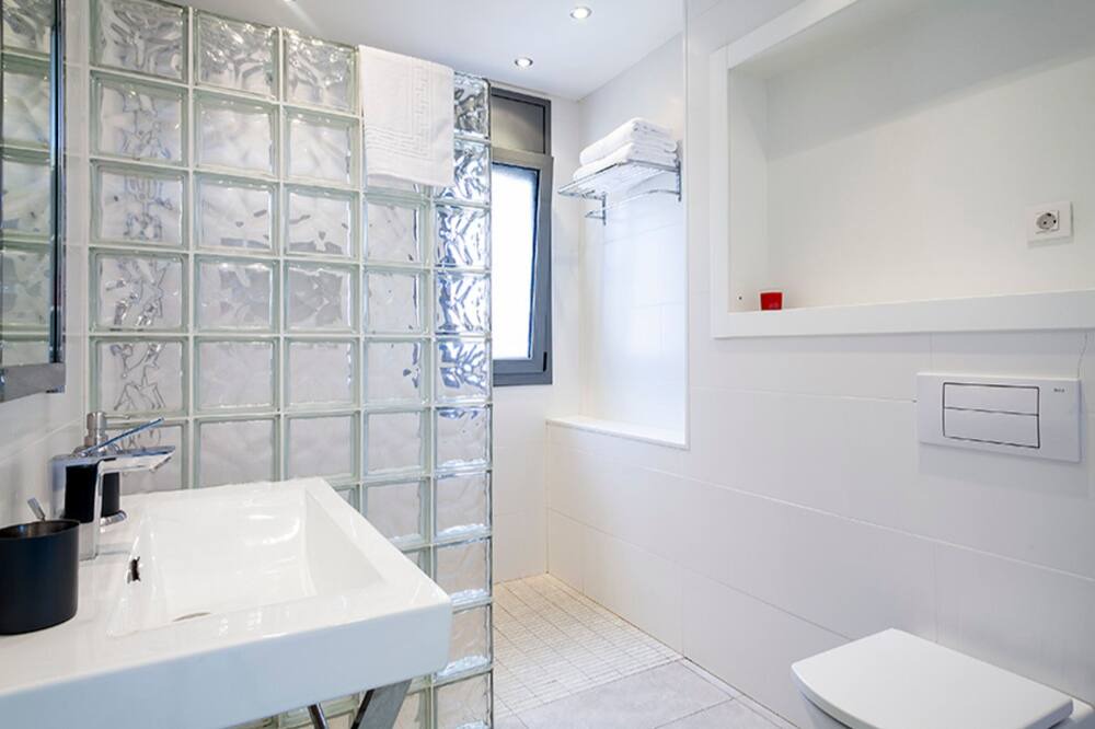 Photo of Bathroom in Garriguella