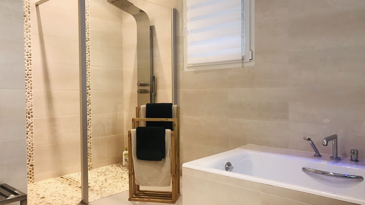 Photo of Bathroom in Garrigues