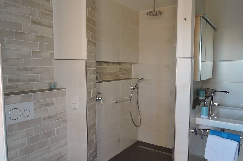 Photo of Bathroom in Lohhof