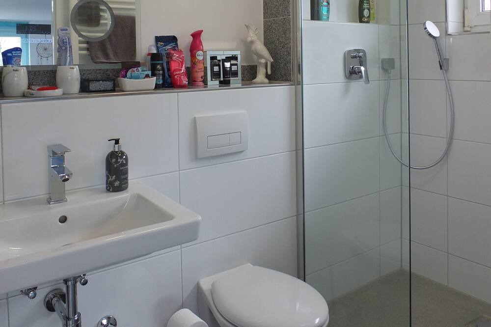 Photo of Bathroom in Kelsterbach