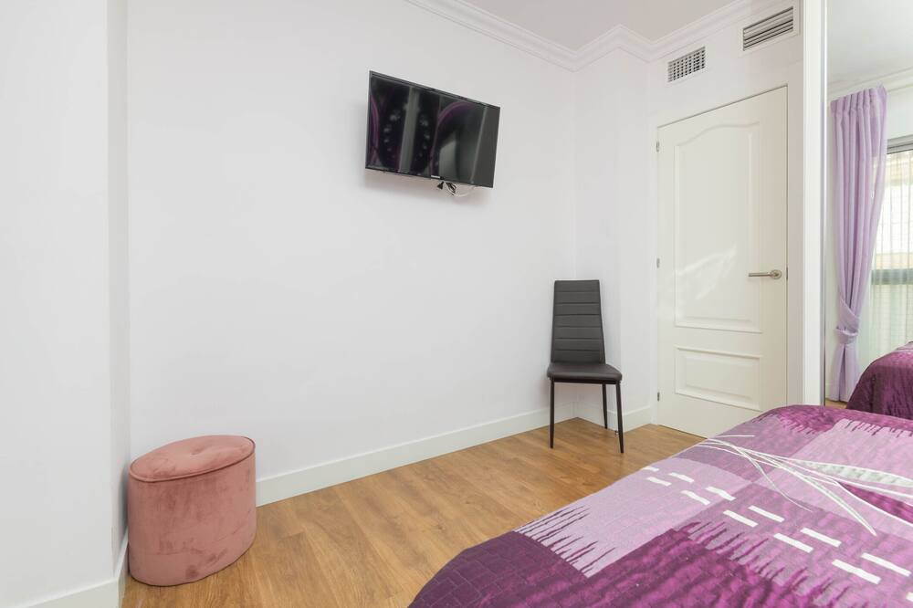 Photo of Bedroom in Explanada de la Estacion