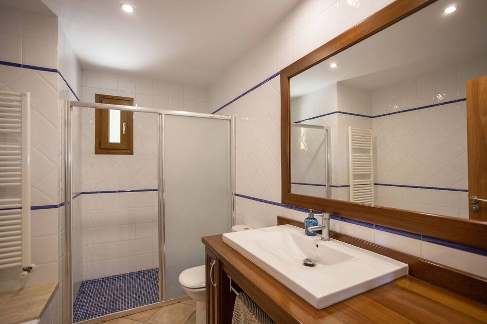 Photo of Bathroom in Escorca