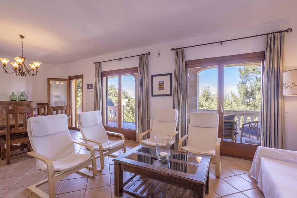 Photo of Livingroom in Escorca