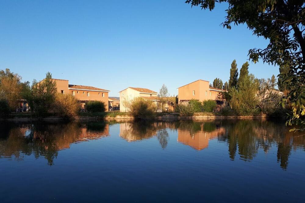 Photo of Outdoor in Saint-Saturnin-les-Avignon