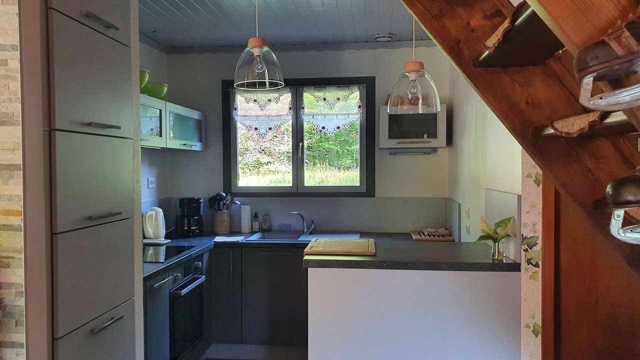 Photo of Kitchen in Le Poizat-Lalleyriat
