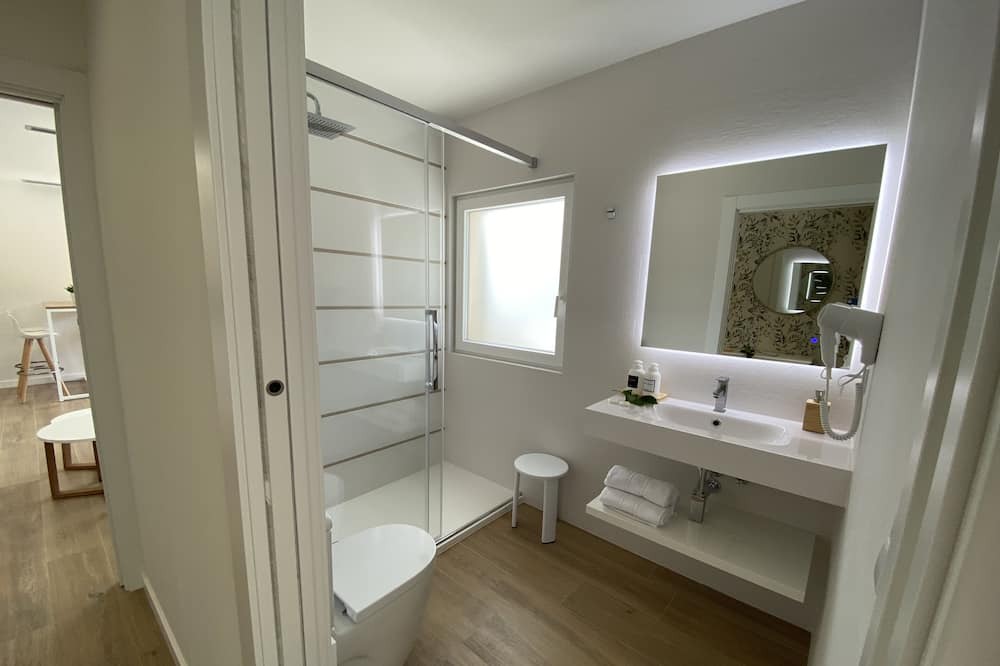 Photo of Bathroom in Herran