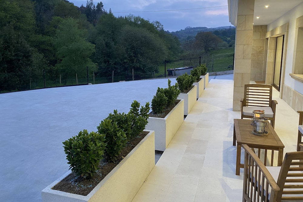 Photo of Patio Balcony in Herran