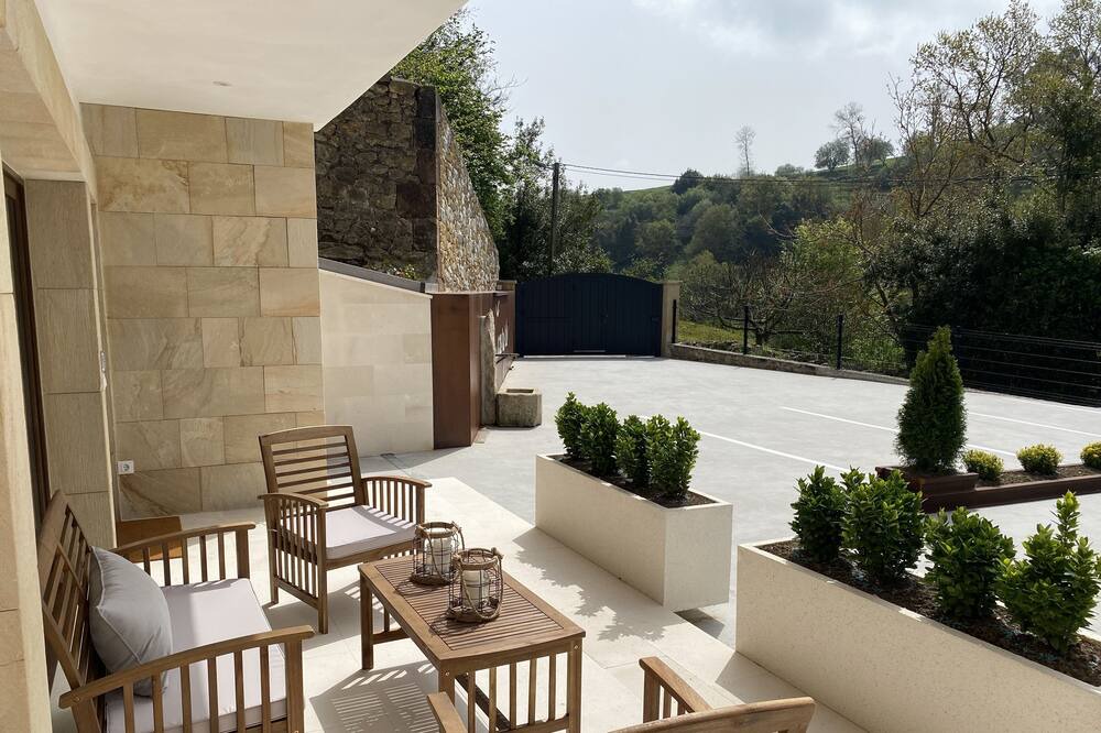 Photo of Patio Balcony in Herran
