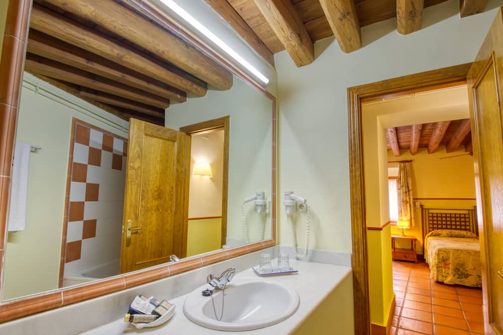 Photo of Bathroom in Valdeverdeja