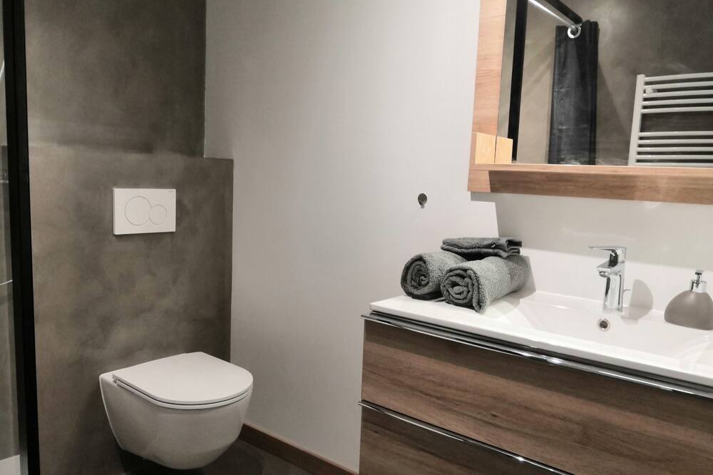 Photo of Bathroom in Gaillard