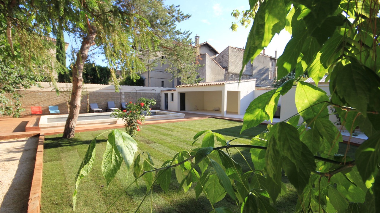 Photo of Outdoor in Avignon City Centre