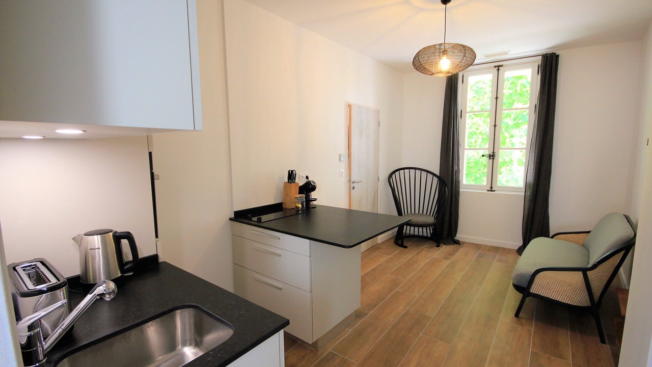 Photo of Bedroom in Avignon City Centre