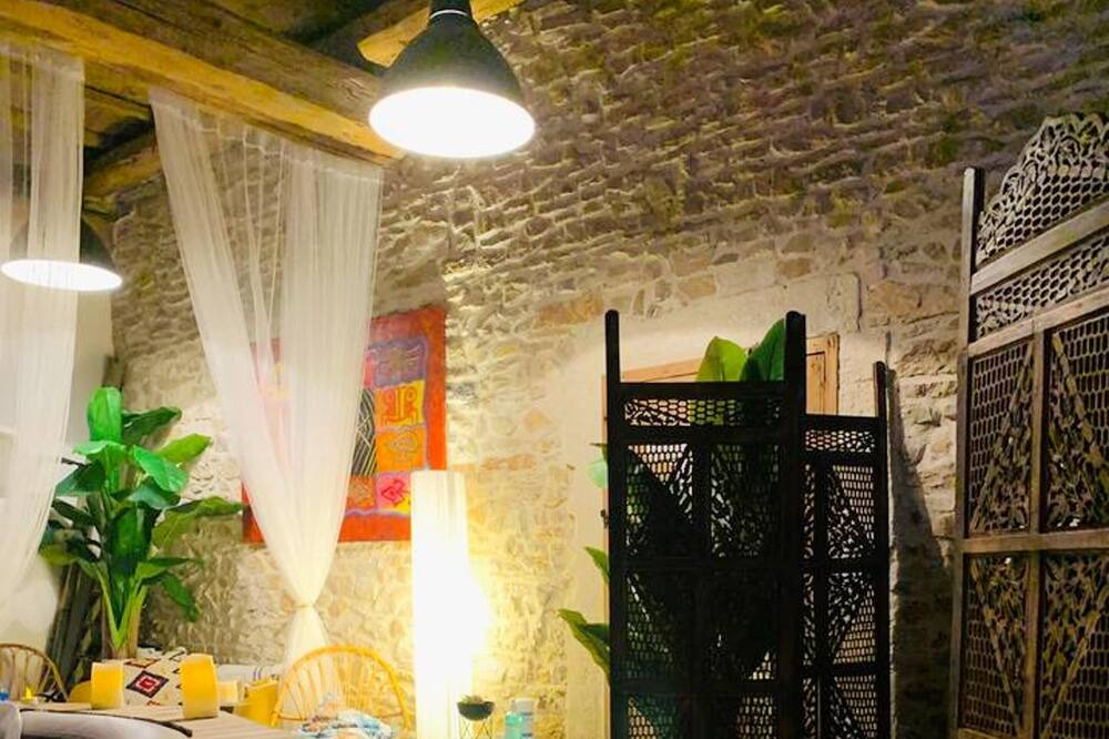 Photo of Livingroom in Cadereau