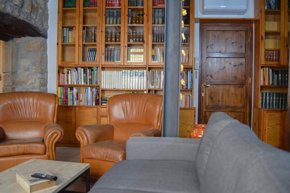 Photo of Livingroom in Maials