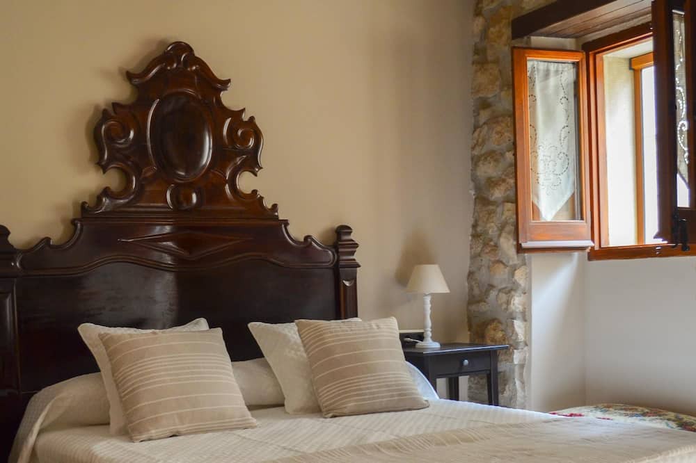 Photo of Bedroom in Maials