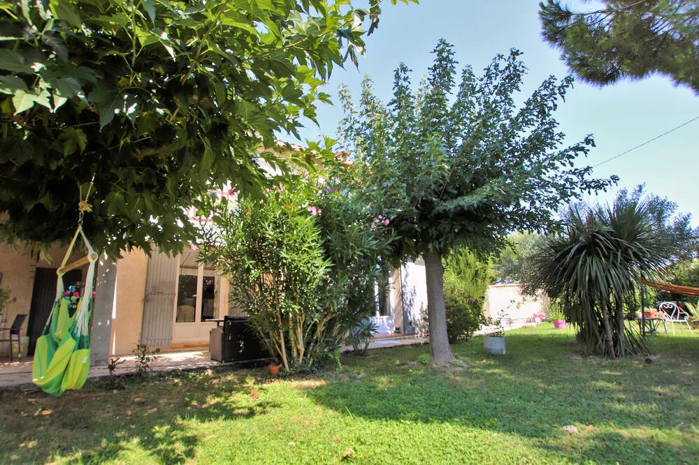 Photo of Others in Montfavet