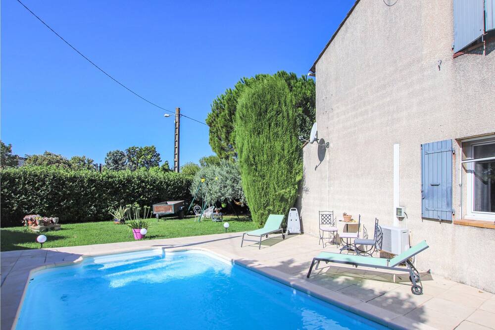 Photo of Outdoor in Montfavet