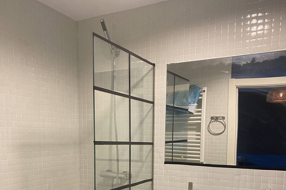 Photo of Bathroom in Camarma De Esteruelas