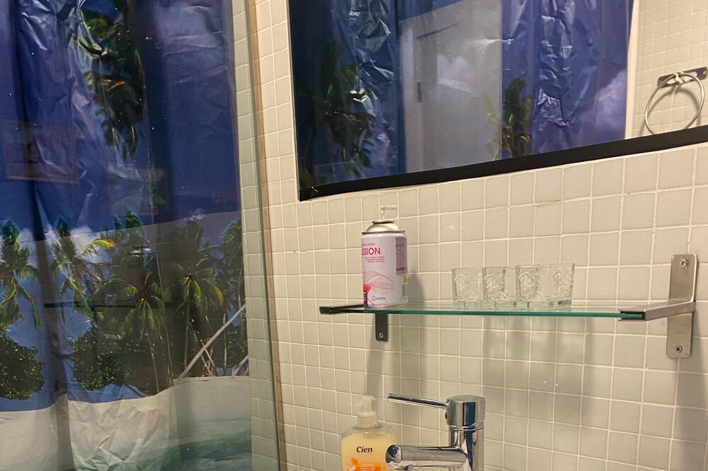 Photo of Bathroom in Camarma De Esteruelas