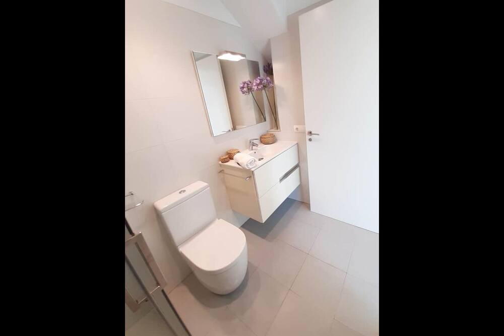Photo of Bathroom in Hernani