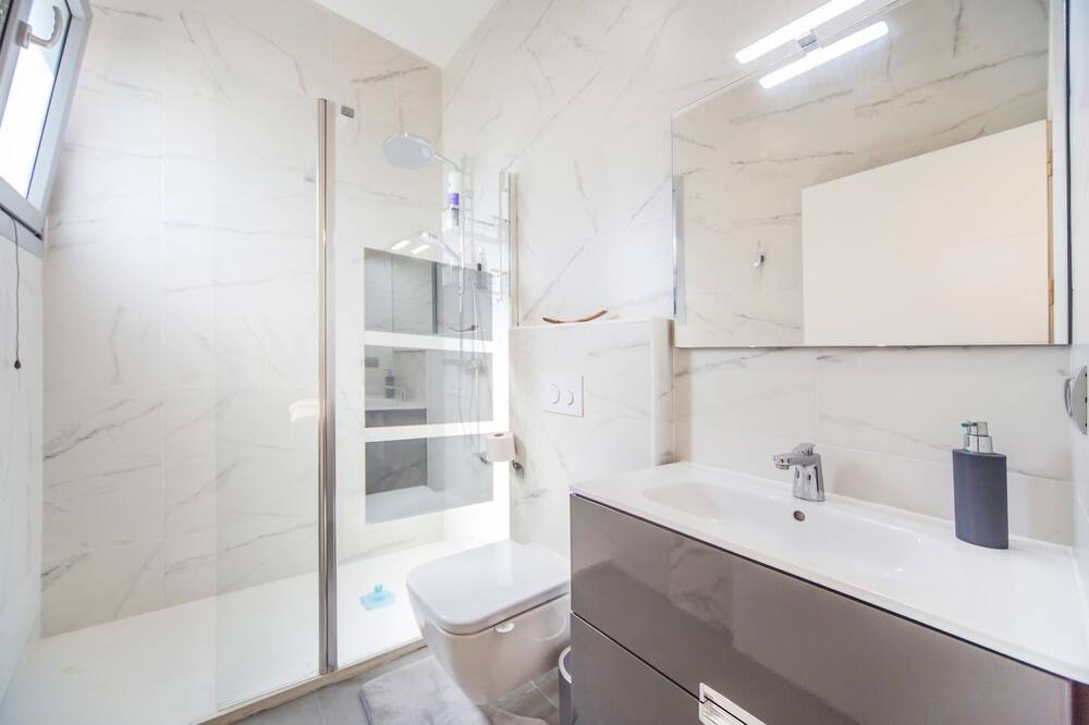Photo of Bathroom in Riba-roja de Turia